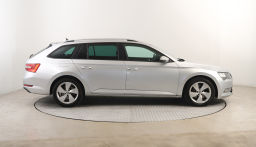 Škoda Superb 2015