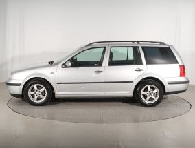 Volkswagen Golf - 2004