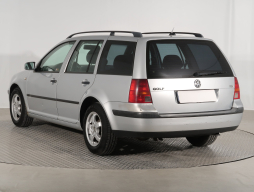 Volkswagen Golf 2004