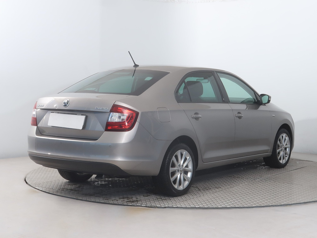 Škoda Rapid