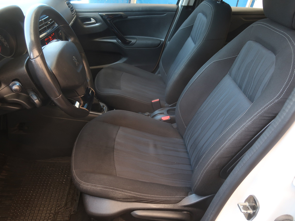 Peugeot 301