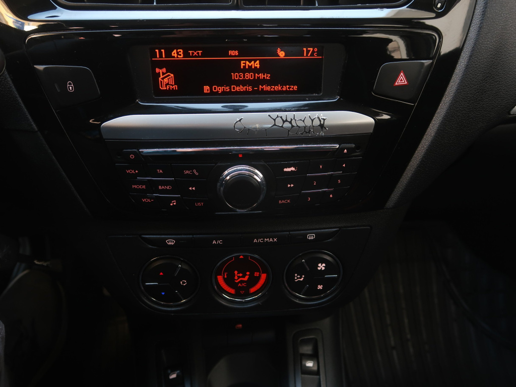 Peugeot 301