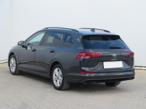Volkswagen Golf - 2021