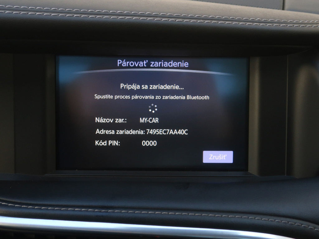 Infiniti Q30