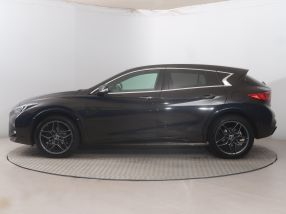 Infiniti Q30 - 2019