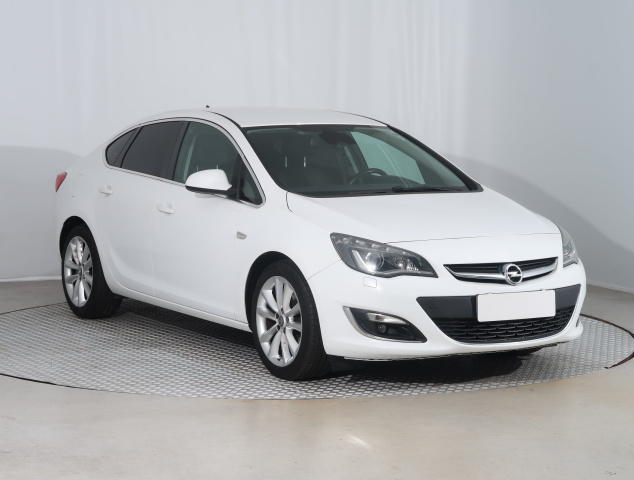 Opel Astra 2014