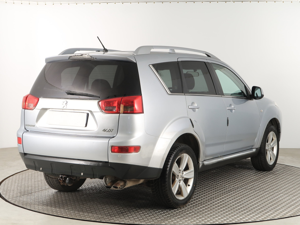 Peugeot 4007