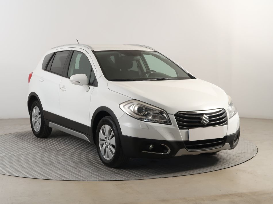 Suzuki SX4 S-Cross - 2015