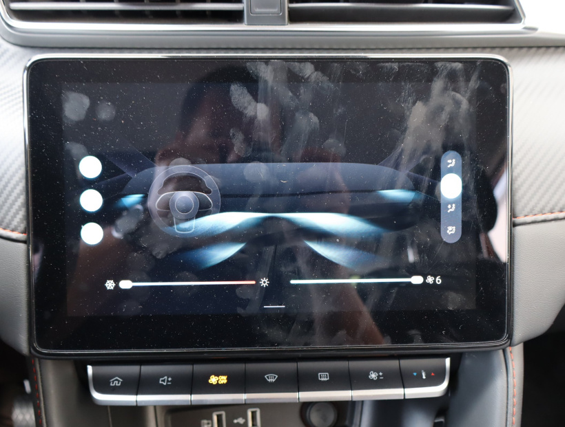 MG ZS SUV, 2025