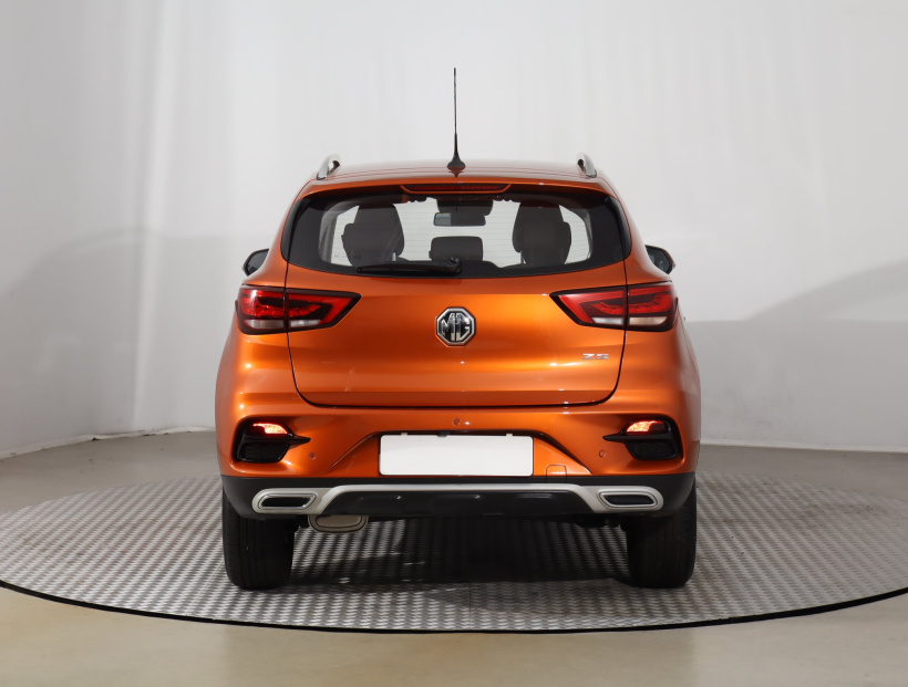 MG ZS SUV, 2025