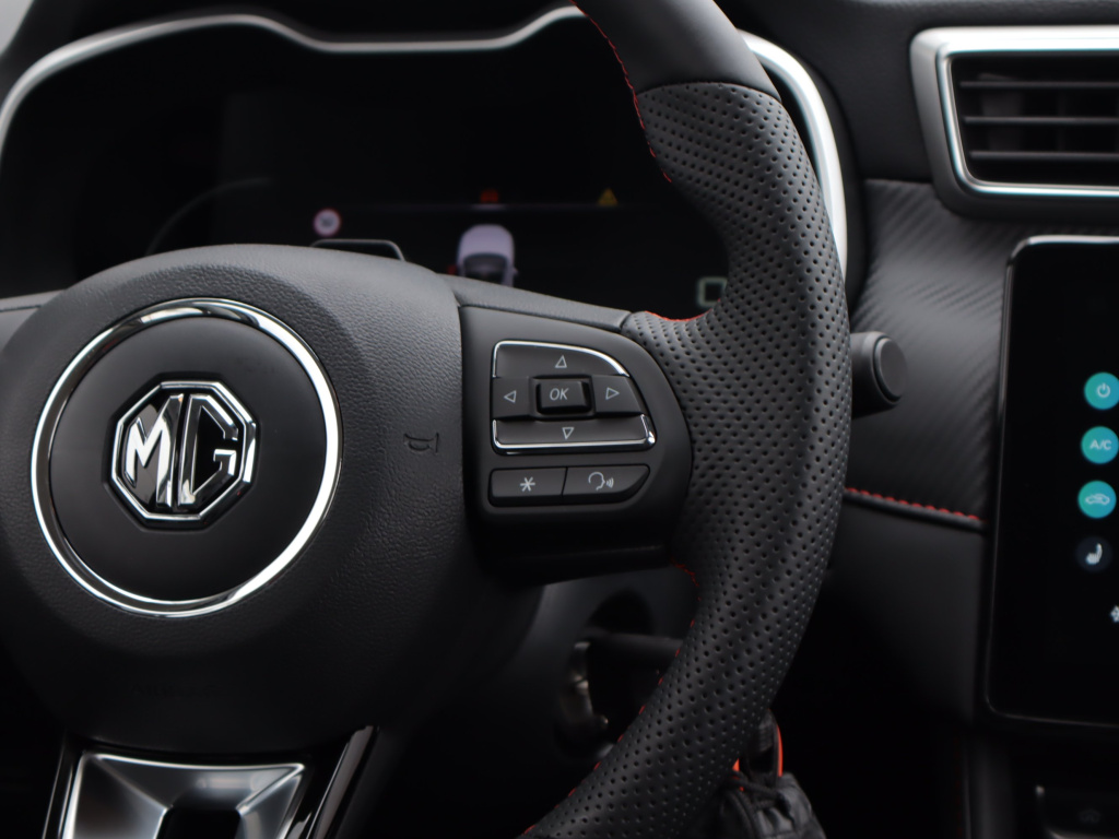 MG ZS SUV