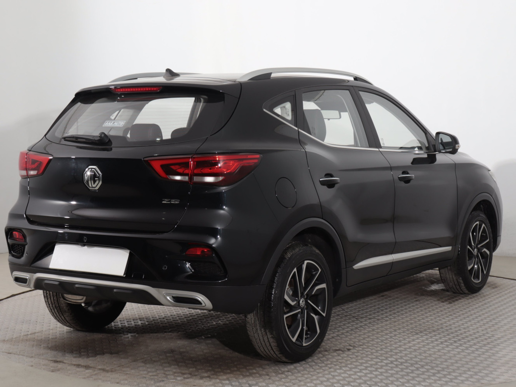 MG ZS SUV