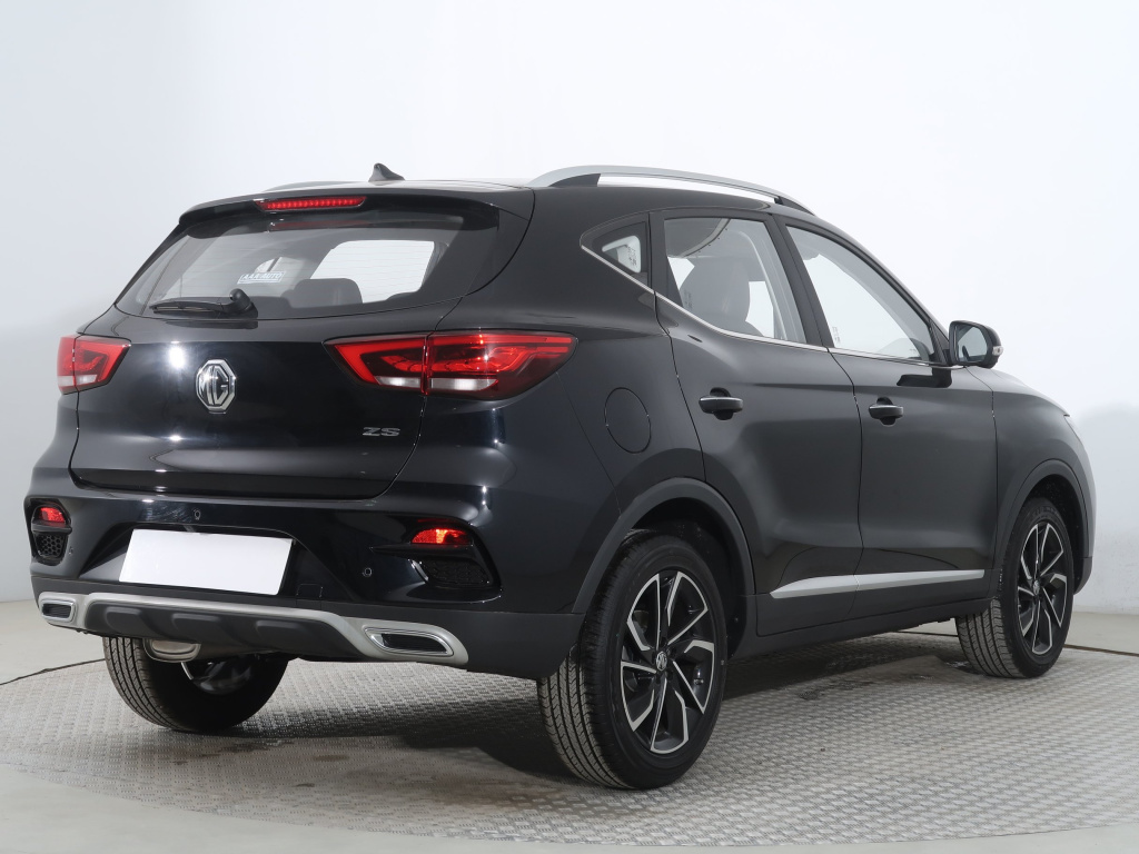 MG ZS SUV