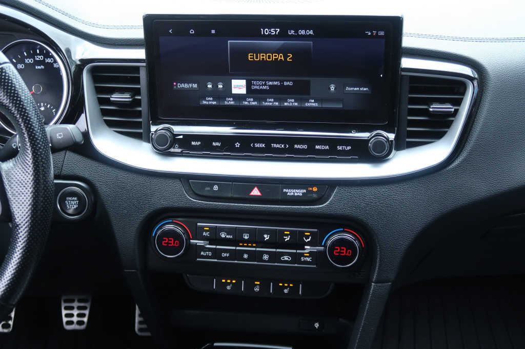 Kia ProCeed