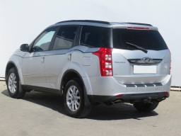 Mahindra XUV 500 2017