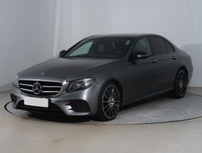 Mercedes-Benz E - 2019