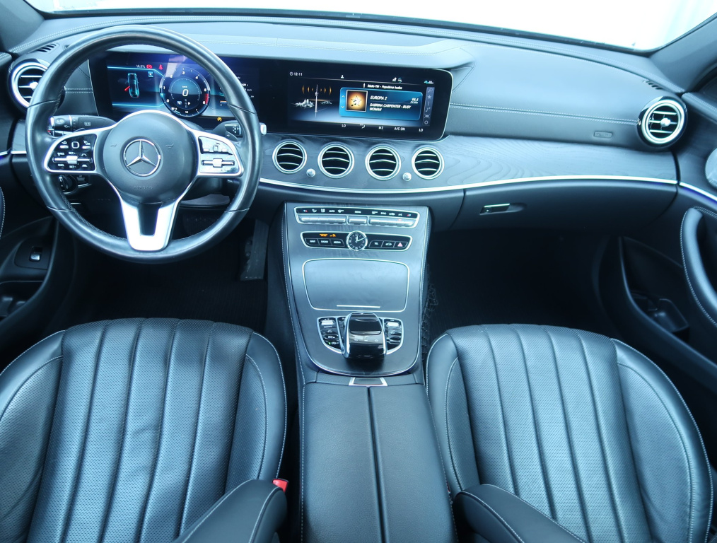 Mercedes-Benz E