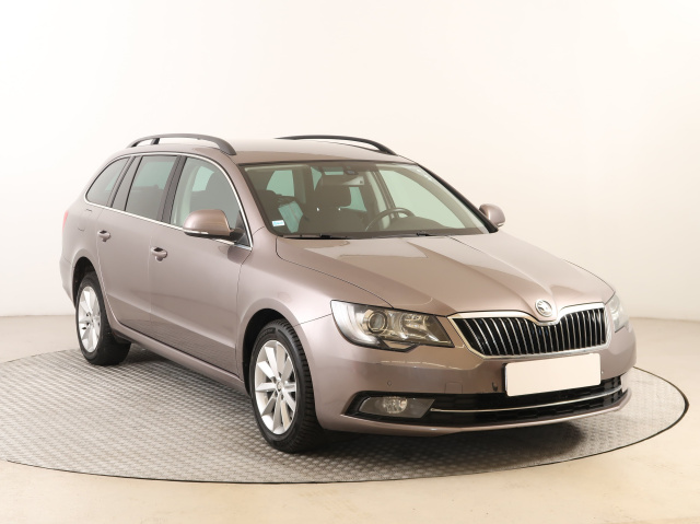 Škoda Superb 2014
