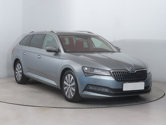 Škoda Superb 2021