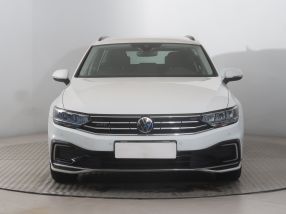 Volkswagen Passat - 2020