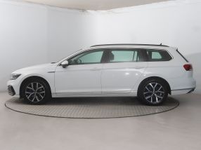 Volkswagen Passat - 2020