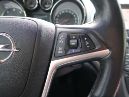 Opel Astra 2011