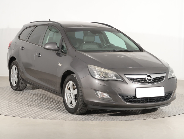 Opel Astra 2011