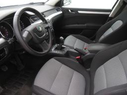 Škoda Superb 2010