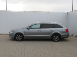 Škoda Superb 2010