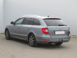 Škoda Superb 2010