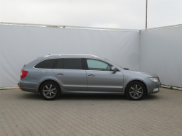 Škoda Superb 2010