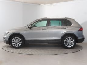 Volkswagen Tiguan - 2019