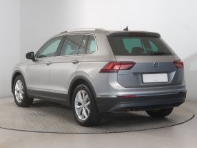 Volkswagen Tiguan - 2019