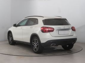 Mercedes-Benz GLA - 2018