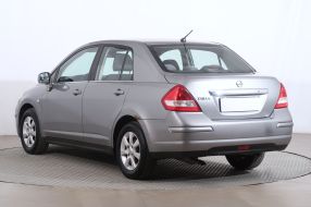 Nissan Tiida - 2009