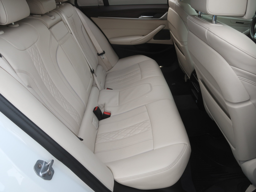 BMW 5