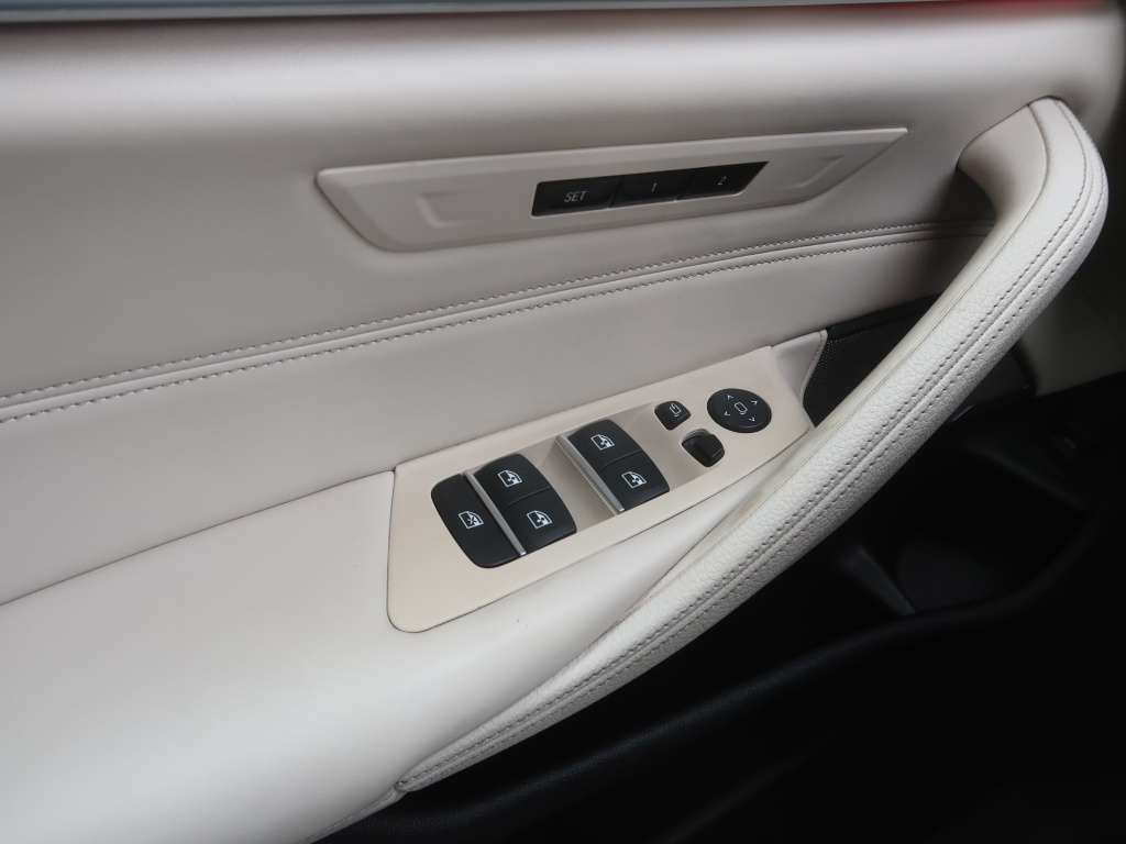 BMW 5