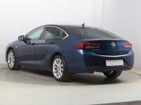 Opel Insignia - 2021