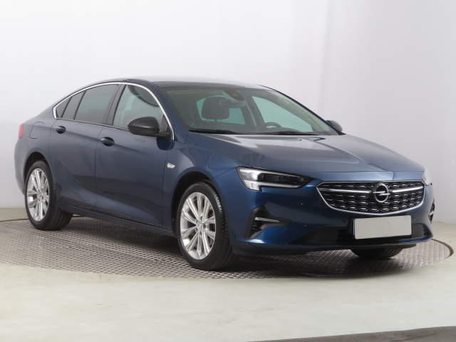 Opel Insignia 2021