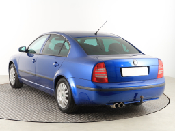 Škoda Superb 2004