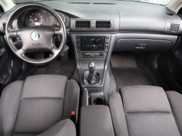 Škoda Superb 2004