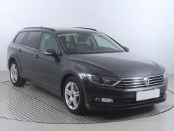 Volkswagen Passat 2016 Combi šedá 35