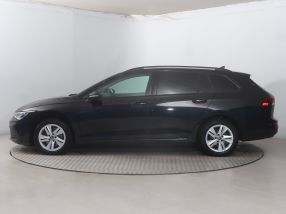 Volkswagen Golf - 2021