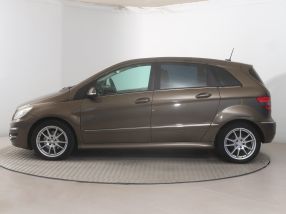 Mercedes-Benz B - 2011