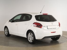 Peugeot 208 - 2016