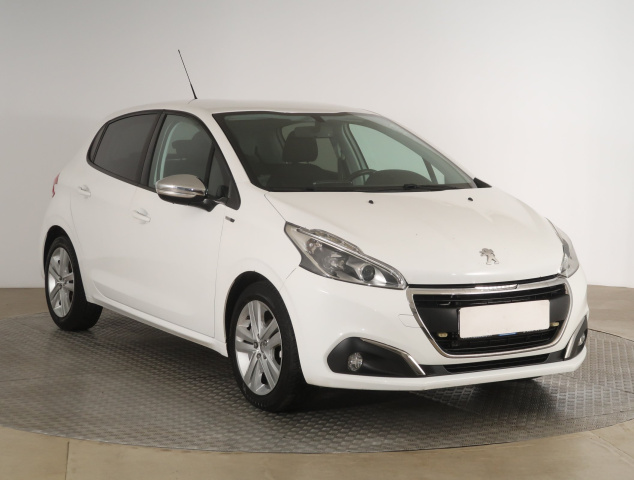 Peugeot 208 2016