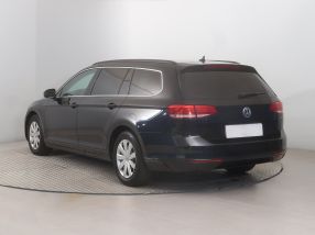 Volkswagen Passat - 2015