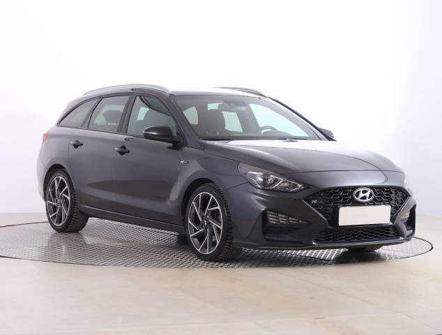 Hyundai i30, 2022