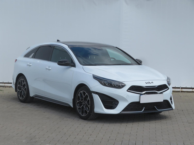Kia ProCeed 2022