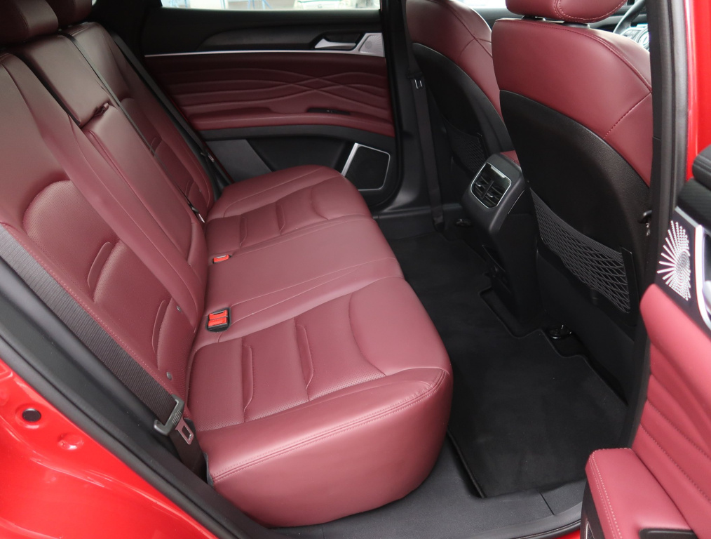 Dongfeng Fengon 5